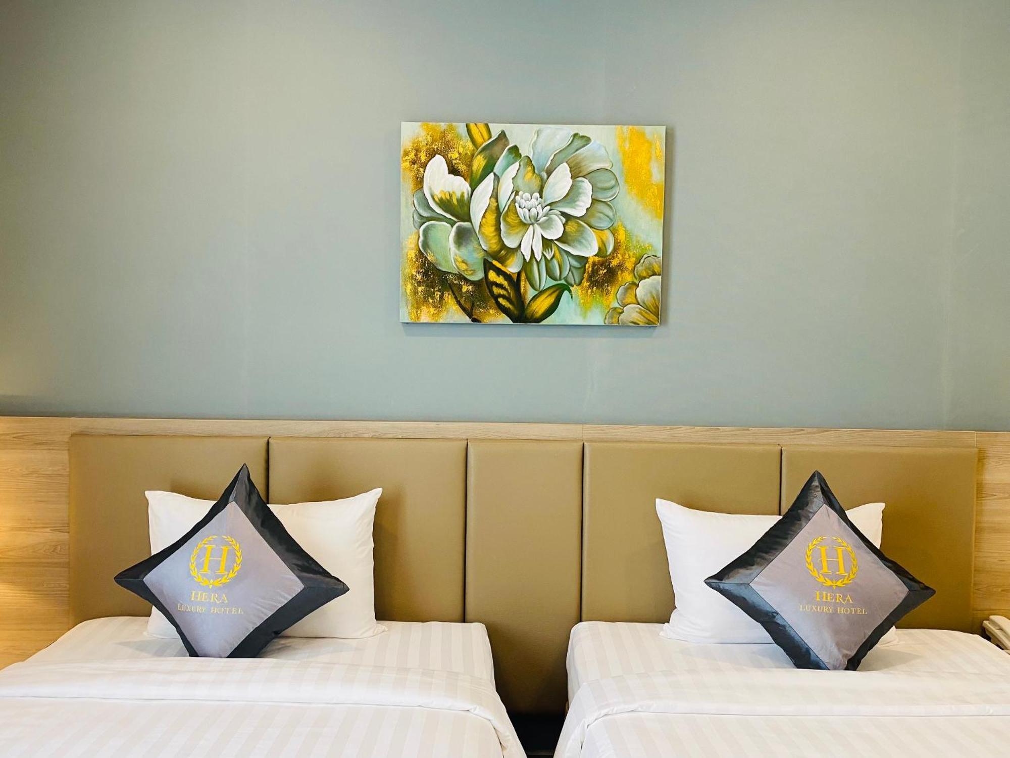 Hera Luxury Hotel Хошимін Екстер'єр фото