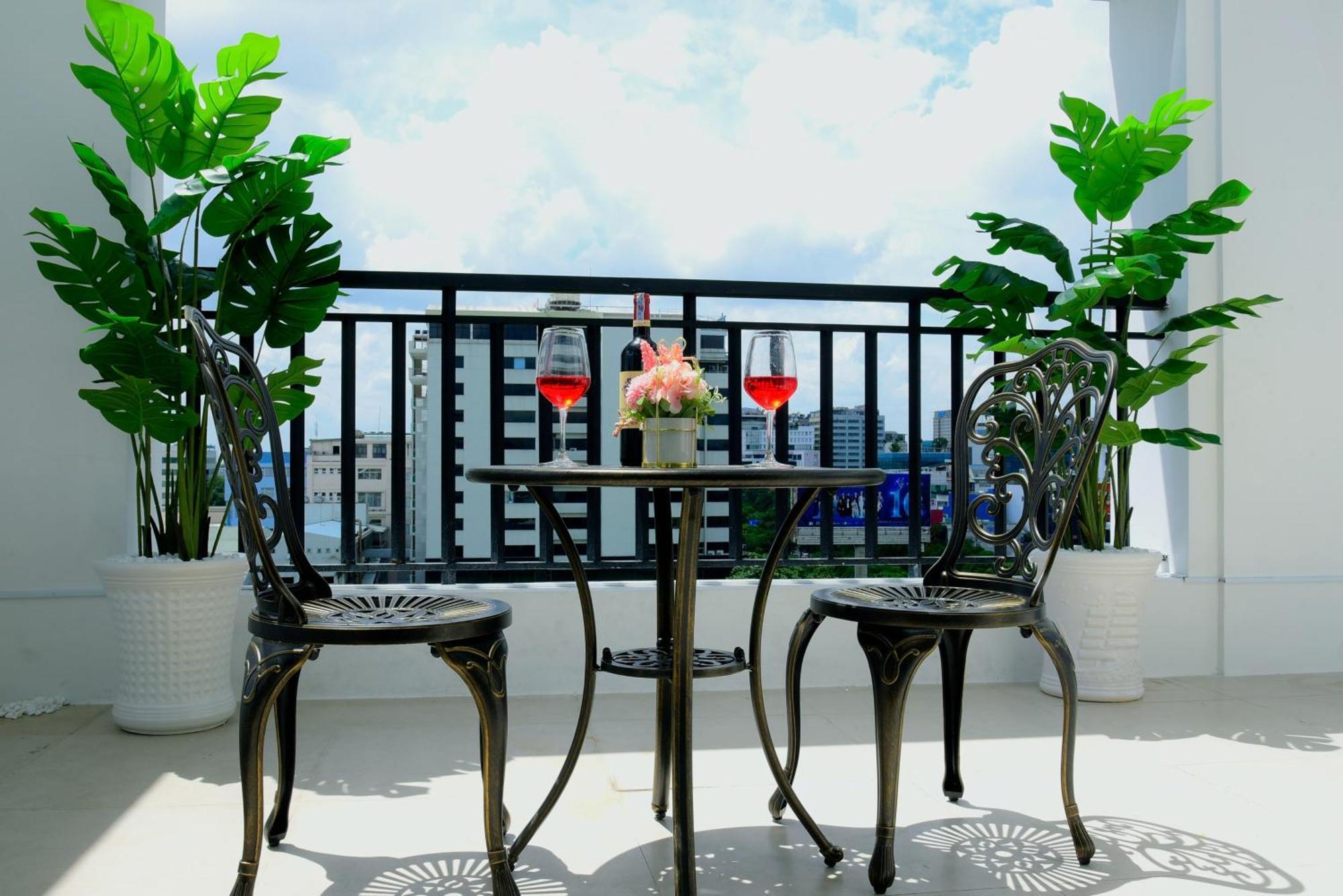Hera Luxury Hotel Хошимін Номер фото